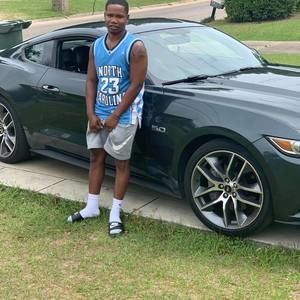 Meet your Posher, Robert